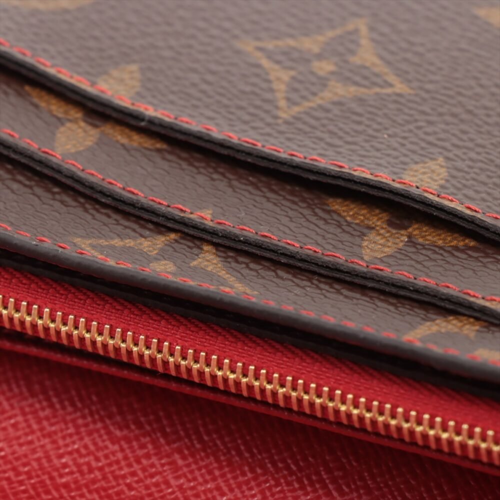 Louis Vuitton 2016 LV Monogram Sarah Retiro Wallet - Image 12